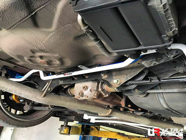 Ultra Racing - 23mm Rear Sway Bar - 1993-2001 Subaru Impreza (GC8) / 2002-2007 Subaru Impreza Wagon (GG) / 2002-2007 Subaru Impreza (GD) / 2002-2007 Subaru Impreza WRX (GD) & More - UR-AR23-108