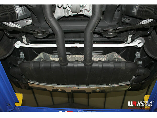 Ultra Racing - 2pt Rear Lower Brace - PORSCHE CAYENNE (958 92A) 2011-2018 - UR-RL2-3308