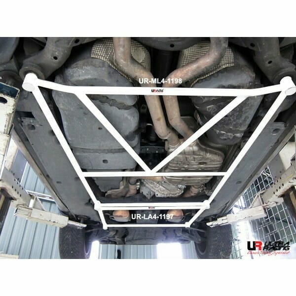 Ultra Racing - 4pt Front Lower Brace - Audi Q7 4.2L V8 (4L) 2007-2015 / VW Touareg 2002-2010 (7L) - UR-LA4-1197