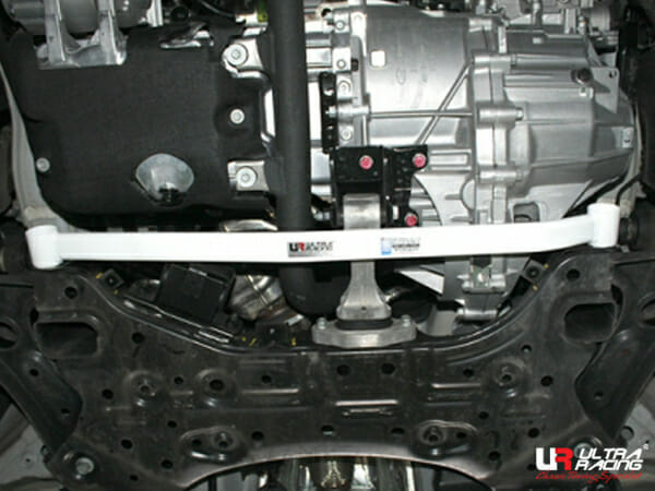 Ultra Racing - 2pt Front Lower Brace - HYUNDAI ELANTRA (AD) 2017-2020 - UR-LA2-3554