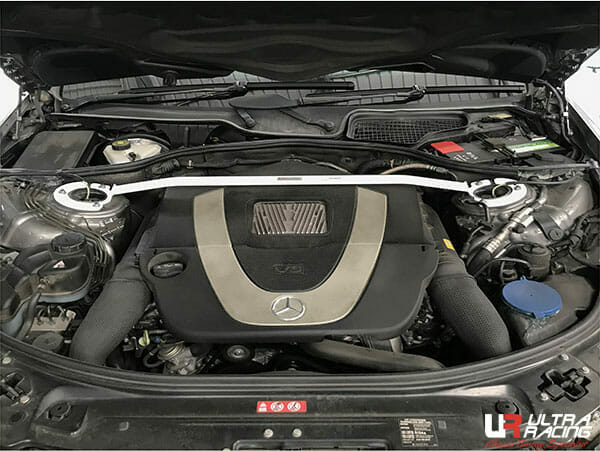 Ultra Racing - 2pt Front Strut Tower Brace - MERCEDES-BENZ S350/500 (W221) 2007-2013 - UR-TW2-1588