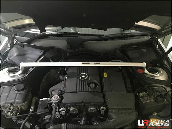 Ultra Racing - 2pt Front Strut Tower Brace - 2001-2007 Mercedes-Benz C-Class (W203) - UR-TW2-2047