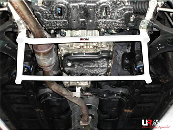 Ultra Racing - 4pt Front Lower Brace - 2013-2017 Subaru Crosstrek (GP) - UR-LA4-1873