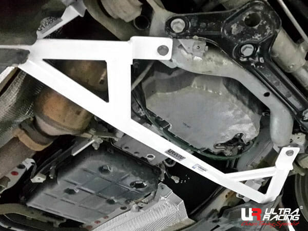 Ultra Racing - 4pt Front Lower Brace - MERCEDES-BENZ E-CLASS COUPE (C207) 2010-2017 - UR-LA4-2523
