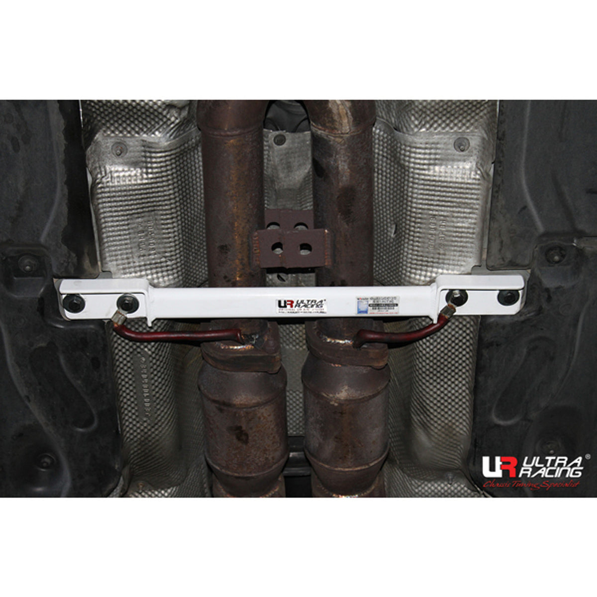 Ultra Racing - 2pt Middle Lower Brace - MERCEDES-BENZ E-CLASS (W211) 2003-2009 - UR-ML2-1485