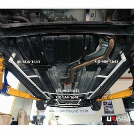 Ultra Racing - 2pt Middle Lower Brace - KIA FORTE / KOUP K3 (YD) 2014-2018 - UR-ML2-1642