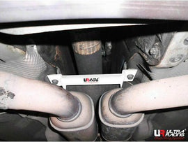 Ultra Racing - 2pt Middle Brace - 1996-2002 E-Class (W210) - UR-ML2-2132