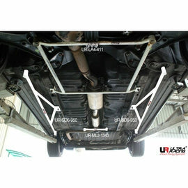 Ultra Racing - 2pt Middle Lower Brace - 1995-1999 Nissan Maxima (A32) / 1996-1999 Infiniti I30 (A32) - UR-ML2-1343