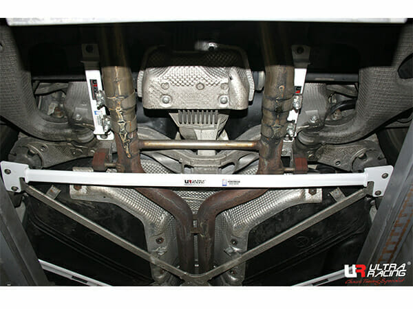 Ultra Racing - 2pt Rear Lower Brace - PORSCHE PANAMERA (970) 2010-2017 - UR-RL2-1881