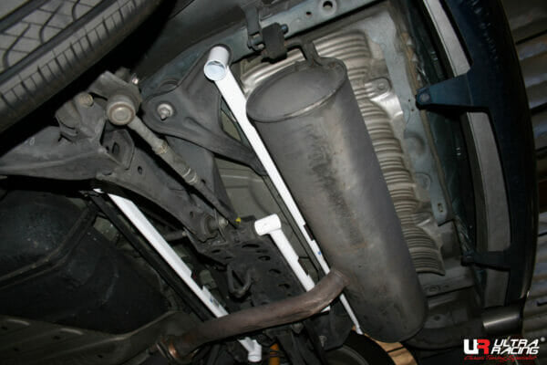 Ultra Racing - 2pt Rear Lower Brace - 2005-2010 Scion tC (AT10) - URUS-RL2-2470