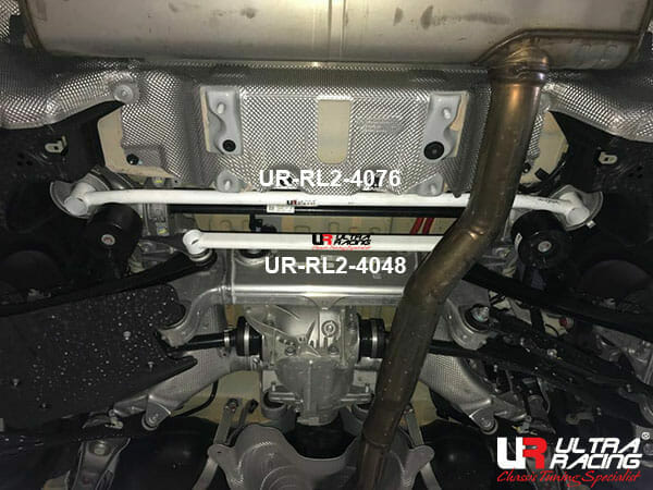 Ultra Racing - 2pt Rear Lower Brace - 2017-2023 BMW 5 Series (G30) / 2016-2022 BMW 7 Series (G11) - UR-RL2-4076