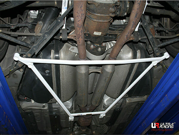 Ultra Racing - 6pt Rear Lower Brace - Lexus SC430 2001-2005 (Z40) - UR-RL6-3293