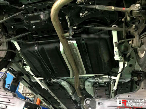 Ultra Racing - 4pt Rear Side Braces (PAIR) - LEXUS ES (XV60) 2013-2018 - UR-RS4-3467P