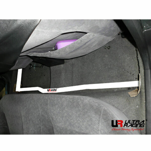 Ultra Racing - 2pt Room Brace - 1995-1999 Nissan Sentra (B14) - UR-RO2-2550