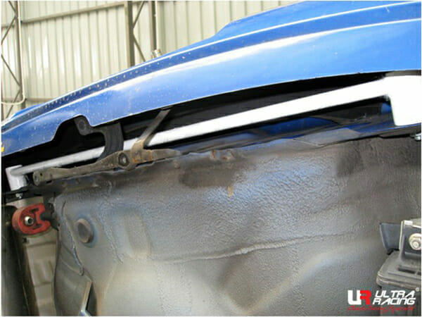 Ultra Racing - 2pt Rear Torsion Brace - 2002-2007 Subaru Impreza Wagon (GG) / 2002-2007 Subaru Impreza (GD) / 2002-2007 Subaru Impreza WRX (GD) / 2004-2007 Subaru Impreza WRX STI (GD) - UR-RT2-936