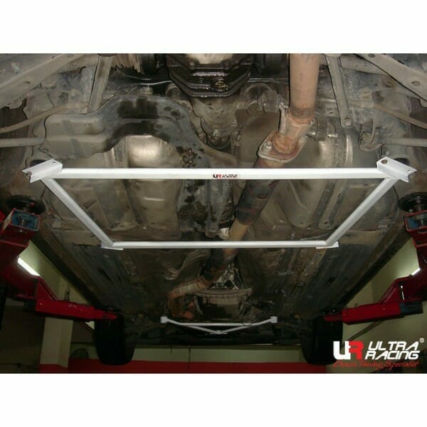 Ultra Racing - 4pt Rear Lower Brace - 2001-2005 Lexus IS 300 (XE10) - UR-RL4-315