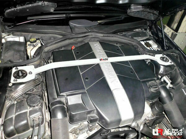 Ultra Racing - 2pt Front Strut Tower Brace - MERCEDES-BENZ SL (R230) 2001 - 2011 - UR-TW2-1586