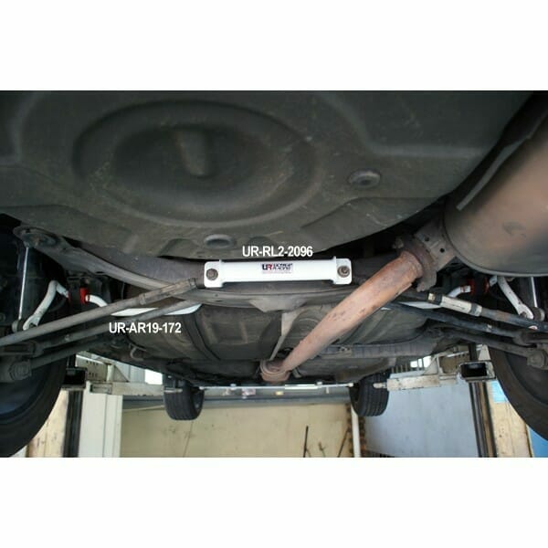 Ultra Racing - 19mm Rear Sway Bar - 1992-1996 Toyota Camry (XV10) / 2002-2006 Toyota Camry (XV30) - UR-AR19-172
