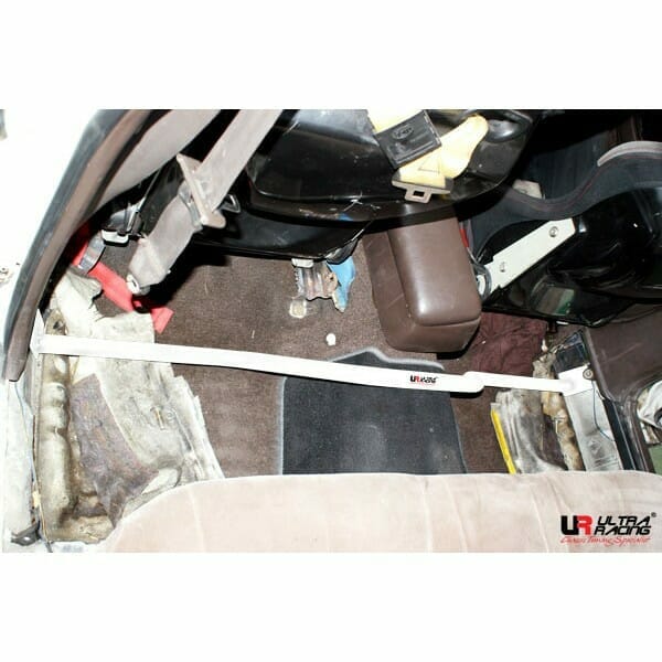 Ultra Racing - 2pt Room Brace - 1988-1992 Toyota Mark II (X80) - UR-RO2-1400