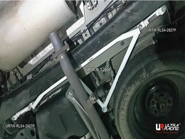 Ultra Racing - 3pt Rear Lower Brace -  2011-2020 Sienna (XL30) - UR-RL3-2926