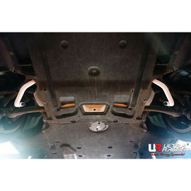 Ultra Racing - 27mm Front Sway Bar - BMW 5 SERIES (F10) 2010-2016 - UR-AF27-468