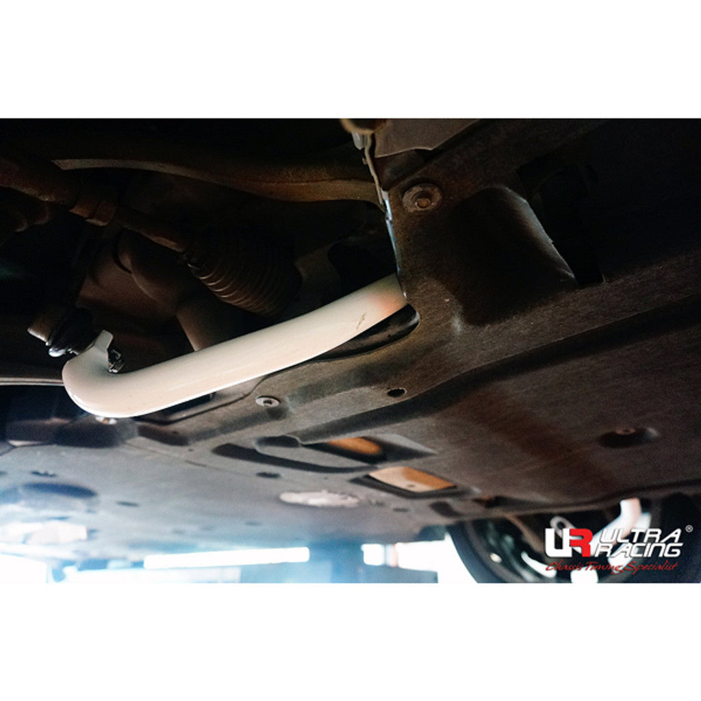 Ultra Racing - 27mm Front Sway Bar - BMW 5 SERIES (F10) 2010-2016 - UR-AF27-468