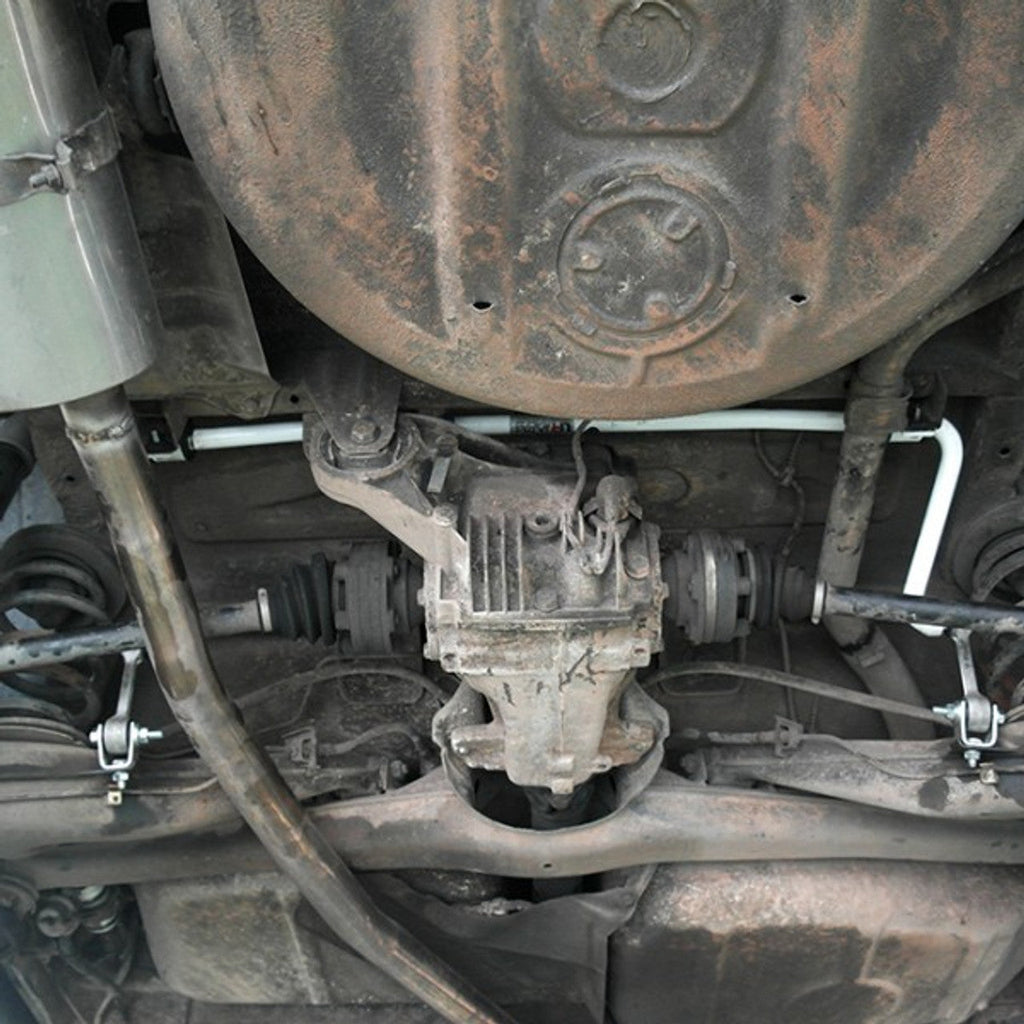 Ultra Racing - 19mm Rear Sway Bar - BMW 3 SERIES (E30) 1982-1994 - UR-AR19-099