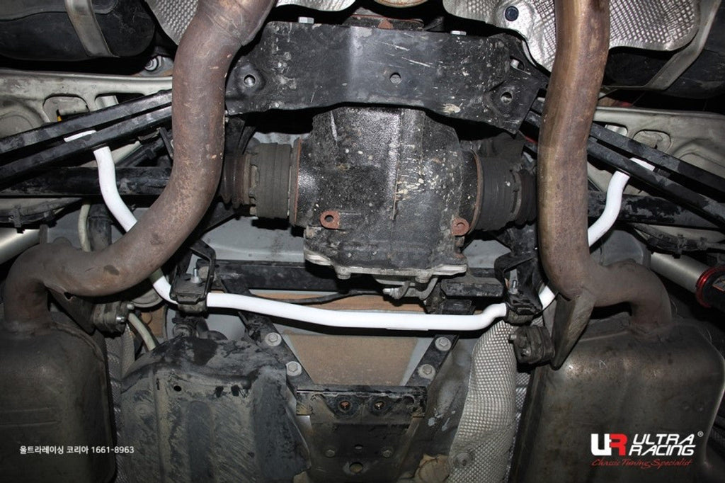 Ultra Racing - 21mm Rear Sway Bar - BMW 3 SERIES (E46) 1999-2006 - UR-AR21-265