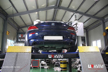 Load image into Gallery viewer, Ultra Racing - 21mm Rear Sway Bar - BMW 3 SERIES (E46) 1999-2006 - UR-AR21-265