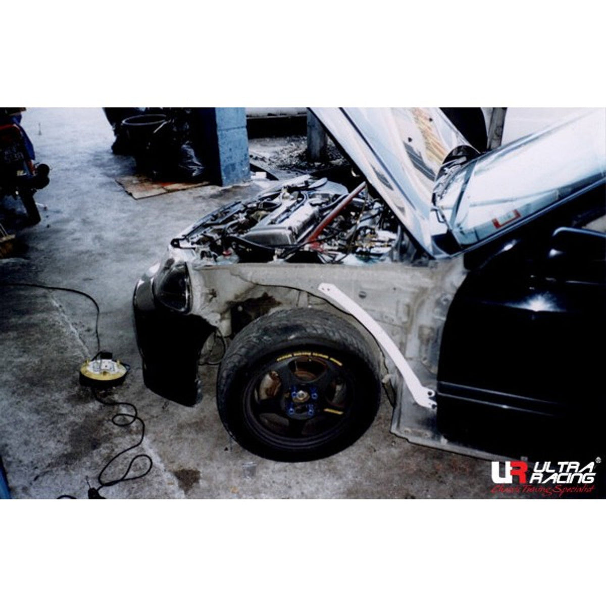 Ultra Racing - 2pt Fender Braces (PAIR) - HONDA CIVIC (EJ/EM1) COUPE 1996-2000 - UR-FD2-001P