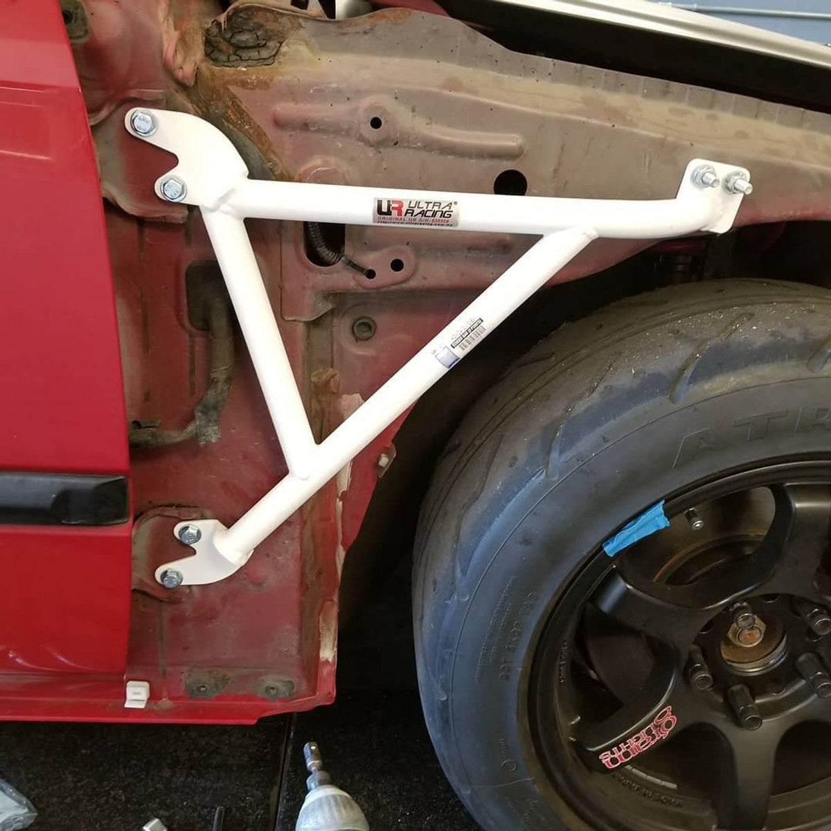 Ultra Racing - 3pt Fender Braces (PAIR) - HONDA CIVIC (EJ/EM1) COUPE 1
