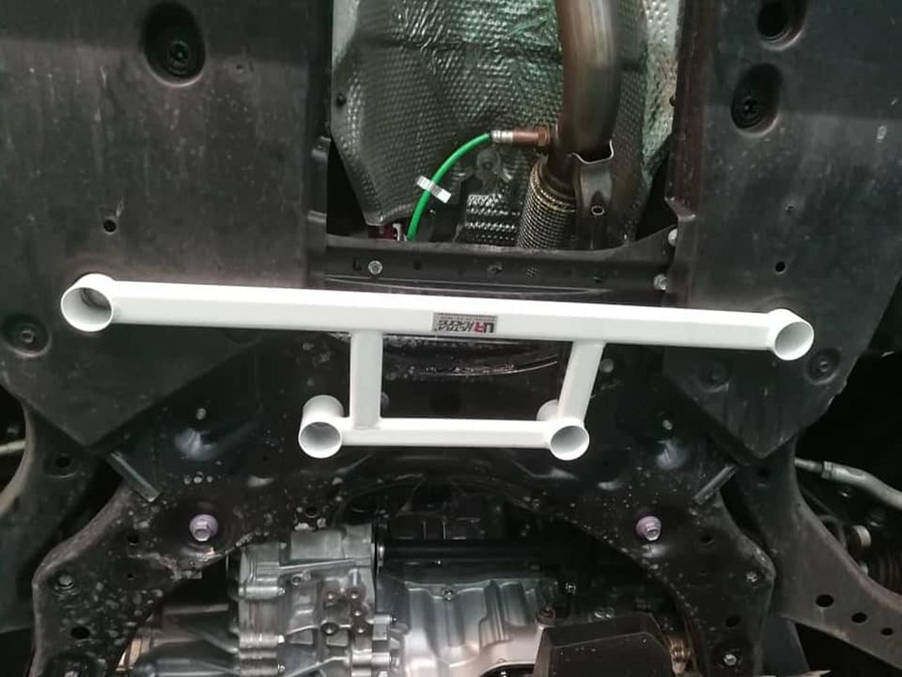 Ultra Racing - 4pt Front Lower Brace - 2018+ Camry XV70 - UR-LA4-3991