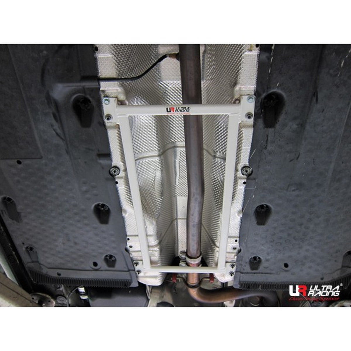 Ultra Racing - 4pt Middle Lower Brace - Audi A3 (8PA) WAGON 2003-2012 - UR-ML4-1193