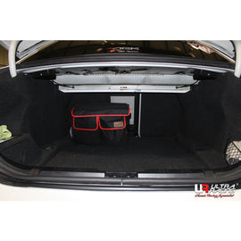 Ultra Racing - 2pt Rear Strut Brace - BMW 5 SERIES M5 (E60) 2003-2010 - UR-RE2-2744