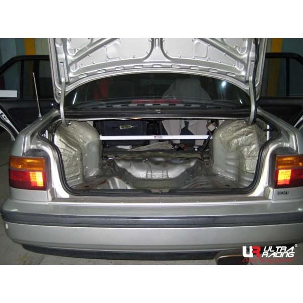 Ultra Racing - 2pt Rear Strut Brace - HONDA ACCORD (CB7) 1990-1993 - UR-RE2-516