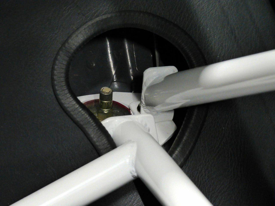 Ultra Racing - 4pt Rear Strut Brace - HONDA CIVIC (EK) HATCH 1996-2000 - UR-RE4-2986