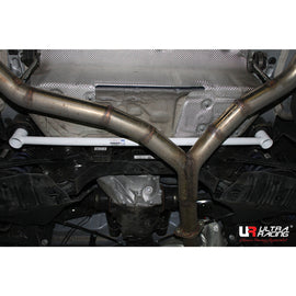 Ultra Racing - 2pt Rear Lower Brace - BMW 2 SERIES (F22 COUPE) 2014-2019 - UR-RL2-2525