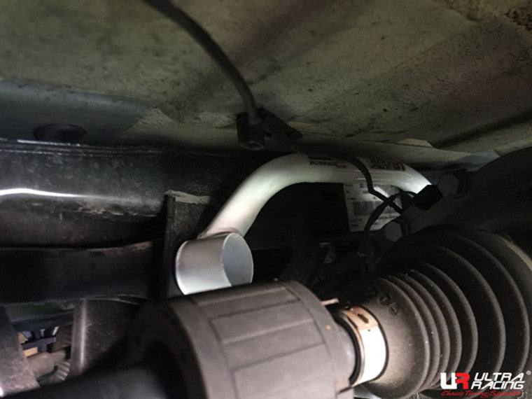 Ultra Racing - 2pt Rear Lower Brace - MINI COUNTRYMAN (R60) 2010-2016 - UR-RL2-2939