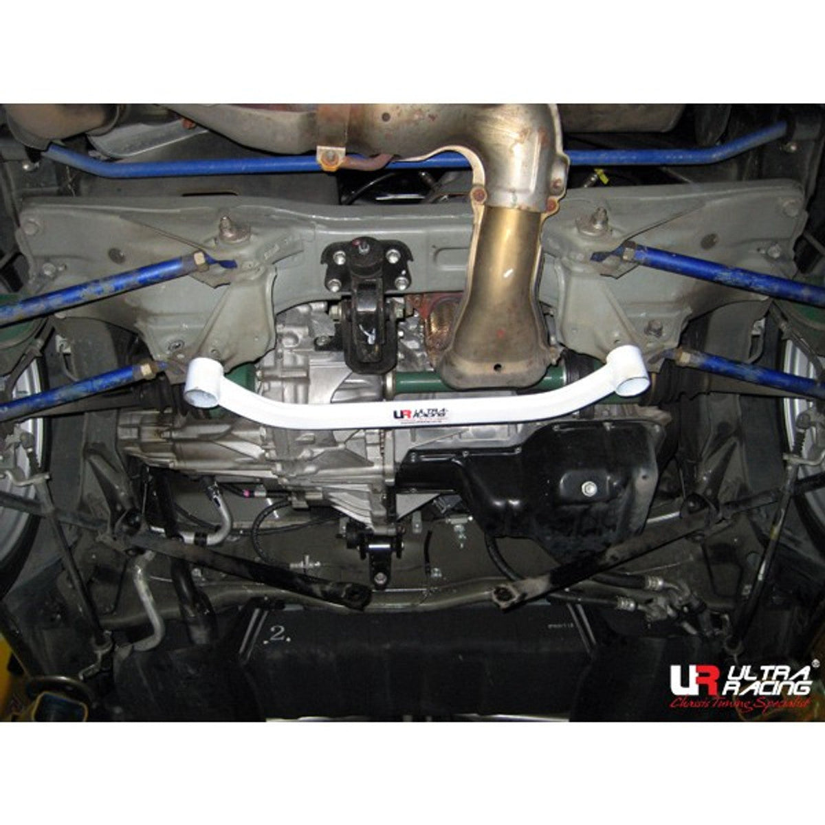 Ultra Racing - 2pt Rear Lower Brace - MR2 MRS SPYDER (W30 V2) 2004-2007 - UR-RL2-652