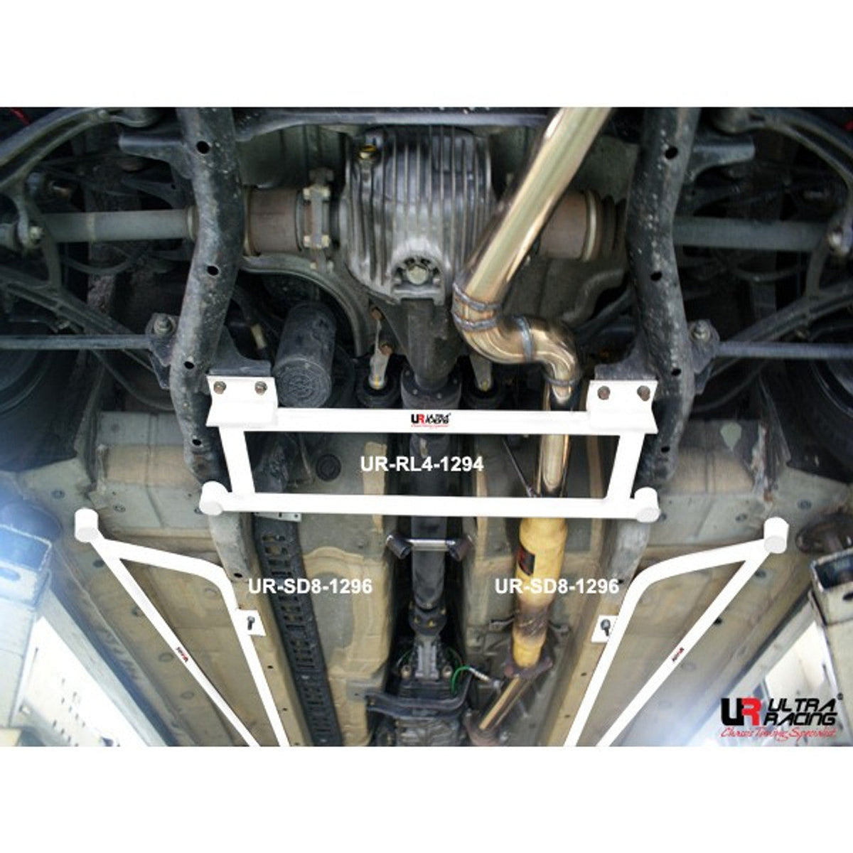 Ultra Racing - 4pt Rear Lower Brace - HONDA S2000 (AP1 2.0) 1999-2003 - UR-RL4-1294