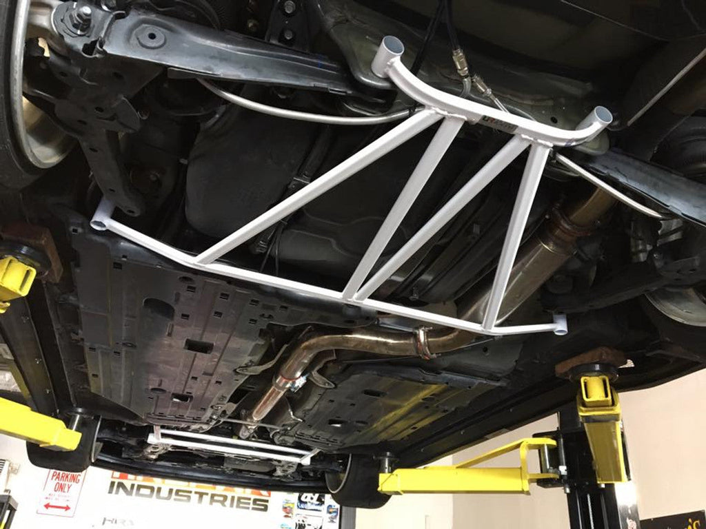 Ultra Racing - 4pt Rear Lower Brace - HONDA CIVIC (FG4) COUPE 2012-2015 - UR-RL4-226