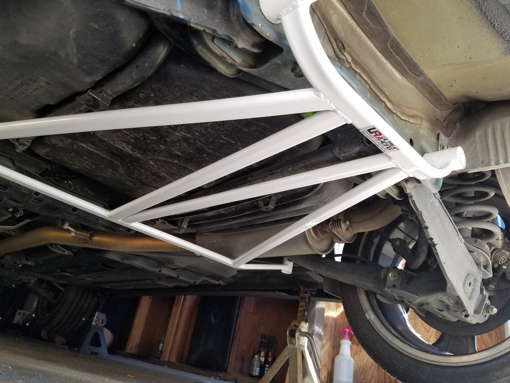 Ultra Racing - 4pt Rear Lower Brace - HONDA CIVIC (FG4) COUPE 2012-2015 - UR-RL4-226