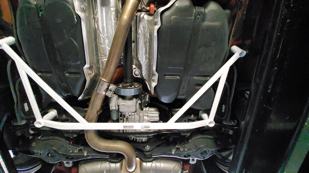 Ultra Racing - 4pt Rear Lower Brace - Audi A3 / S3 - UR-RL4-3612