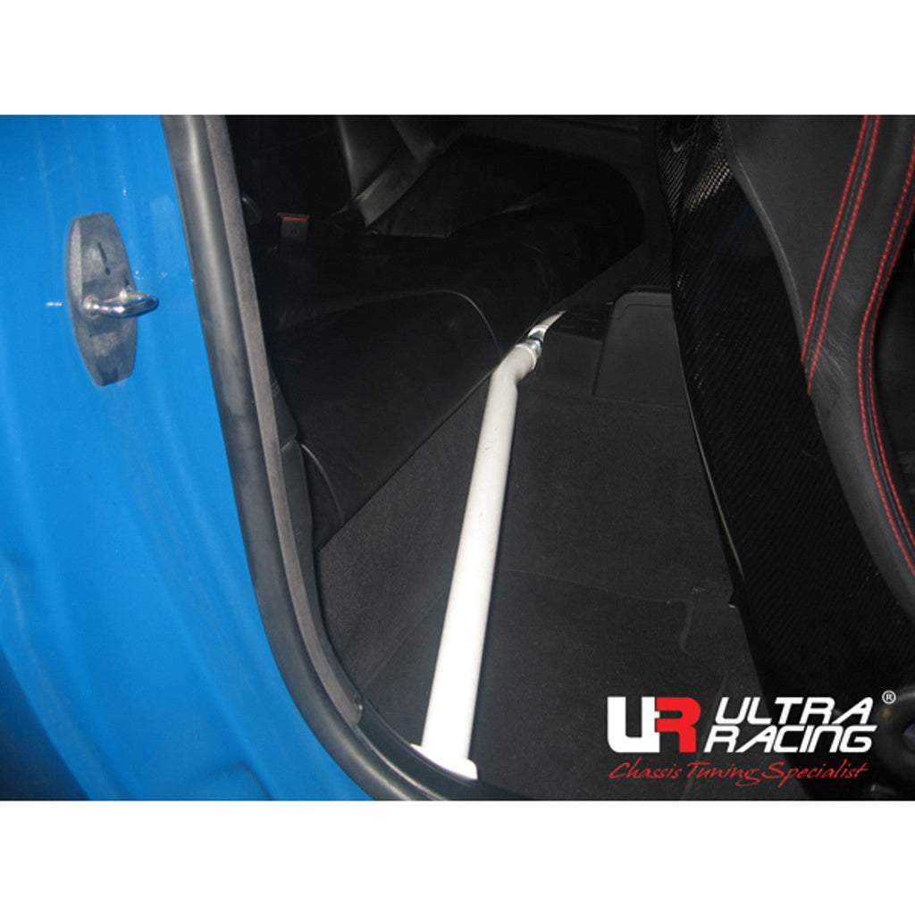 Ultra Racing - 2pt Room Brace - BMW 3 SERIES M3 (E46) 2000-2004 - UR-RO2-1535A
