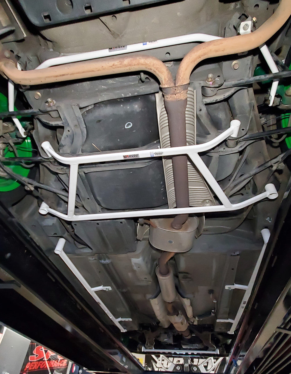 Ultra Racing - 8pt Side Braces - Acura TSX (CL9) 2004-2008 - UR-SD8-392