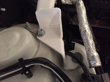 Load image into Gallery viewer, Ultra Racing - 2pt Front Strut Tower Brace - Audi A4 / S4 - UR-TW2-2762