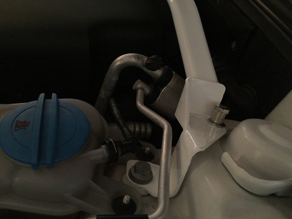 Ultra Racing - 2pt Front Strut Tower Brace - Audi A4 / S4 - UR-TW2-2762