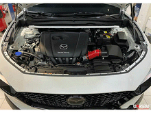 Load image into Gallery viewer, Ultra Racing - 2pt Front Strut Tower Brace - 2020+ Mazda CX-30 (DM) - UR-TW2-4181