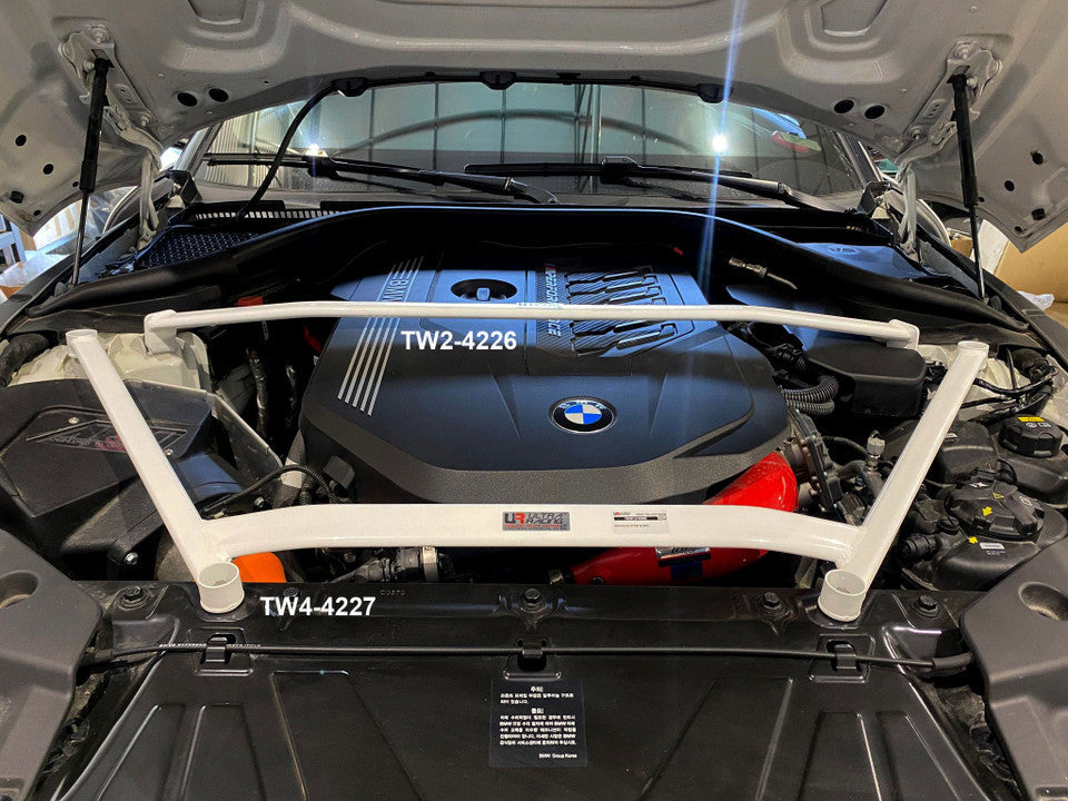 Ultra Racing - 2pt Front Strut Tower Brace - BMW Z4 (G29) 2019-2022 - UR-TW2-4226