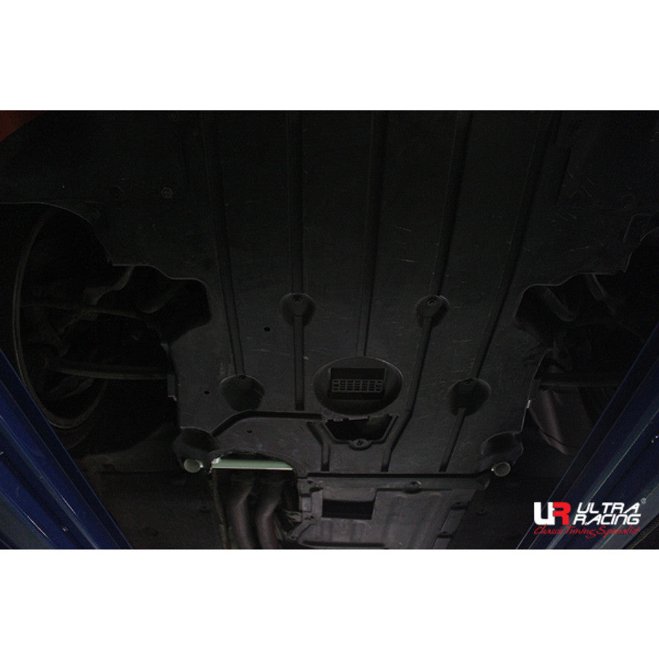 Ultra Racing - 4pt Front Lower Brace - BMW 1 SERIES M (E82) 3.0TT 2004-2013 - UR-LA4-2112